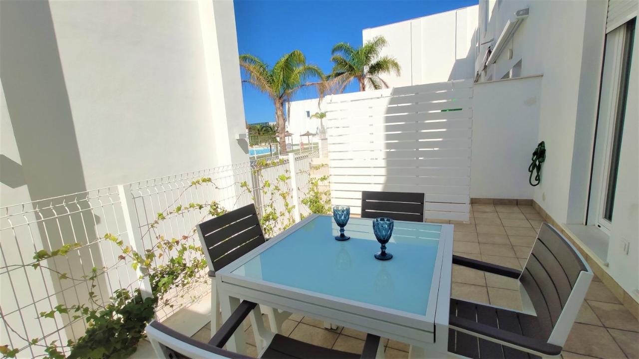 La Fontanilla Place Conil De La Frontera Exteriör bild